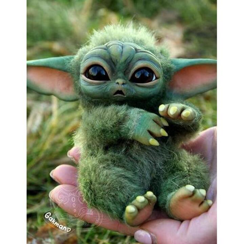 Baby Yoda In the Hand - Full Round - Diamond Painting